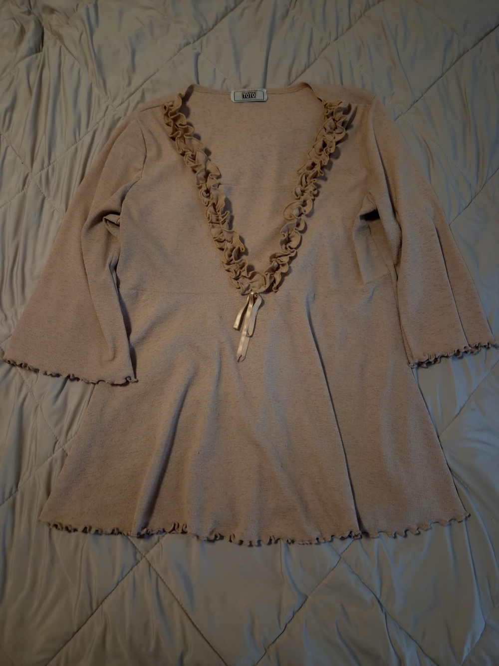 Toto Biege Ruffle V-Neck Tie Tunic